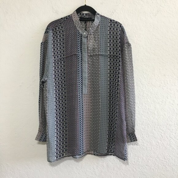 Ro & De Tunic NWT Sheer Band Collar 1/2 Button Down Blouse Gray Navy Blue - Picture 1 of 13
